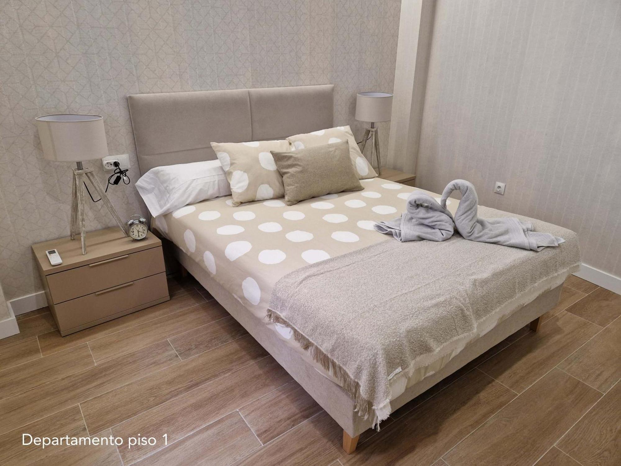 מאלגה Virgen De Gracia Apartments מראה חיצוני תמונה